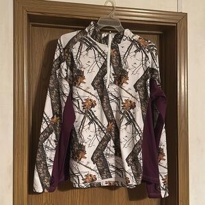 Women’s Mossy Oak Half Zip Sweatshirt
